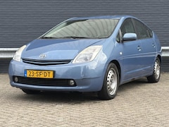 Toyota Prius - 1.5 VVT-i