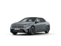 BMW i3 - Sedan 50 xDrive First Edition 113.4 kWh | M Sportpakket | Innovation Pack | Trekhaak | Pan