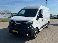 Renault Master E-Tech - GB L2H2 T35 E-Tech 140 pk long range advance | Navigatie | Trekhaak | Achteruitrijcamera |