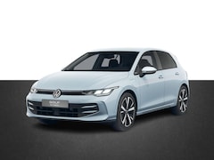 Volkswagen Golf - Life Edition 1.5 eHybrid 150 kW / 204 PK DSG | Stoel- & stuurwielverwarming |