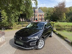 Volkswagen T-Roc - 1.5 TSI Sport | DSG | Camera | Keyless | Virtal Cockpit | Led |