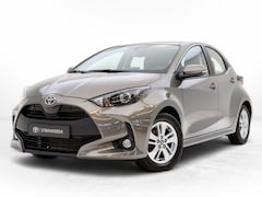 Toyota Yaris - 1.5 VVT-i Active | Afn. Trekhaak | Stoelverwarming | Airco | Camera | ACC
