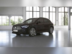 Mercedes-Benz GLA-Klasse - 200 AMG Line | Night | Trekhaak | Panoramadak | Widescreen | Stoelverwarming | Sfeerverlic