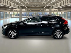 Volvo V40 - 1.5 T2 Momentum Garantie, rijklaar, trekhaak