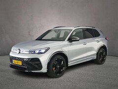Volkswagen Tiguan - R-Line Edition 1.5 TSI eHybrid 204pk DSG Automaat Trekhaak, Black Style, Adaptive cruise c