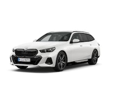 BMW 5-serie Touring - 530e | M Sportpakket Pro | Pano | Trekhaak | Harman Kardon
