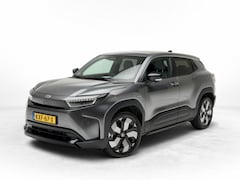 Toyota Urban Cruiser - Executive AWD 61 kWh | Panorama dak | 360 camera | Matrix-LED |