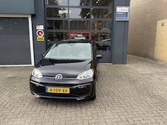 Volkswagen Up! - 1.0 BMT move up / Airco/ Bluetooth/ Navigatie via App/ Elektrische ramen/