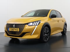 Peugeot e-208 - GT 136pk 50 kWh | Accu 95% | Navigatie | Panorama dak | Automatische airco | Camera achter