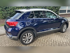 Volkswagen T-Roc - 1.5 TSI Sport ACC Carplay