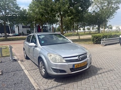 Opel Astra - 1.6 Temptation
