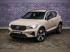 Volvo XC40 - 2.0 B4 Plus Dark | Trekhaak | Lichtmetalen Velgen 19 inch | All-Season banden | Harman Kar