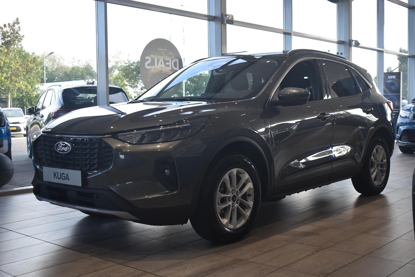 Ford Kuga - 2.5 PHEV Titanium | Showroom Voorraad | €4000.- Korting | 0.99% Rente via Ford Options | V - AutoWereld.nl