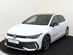 Volkswagen Golf - 1.5 eHybrid GTE | SoH 100% | Panoramadak | Trekhaak | Lederen bekleding 'Vienna' | Achteru