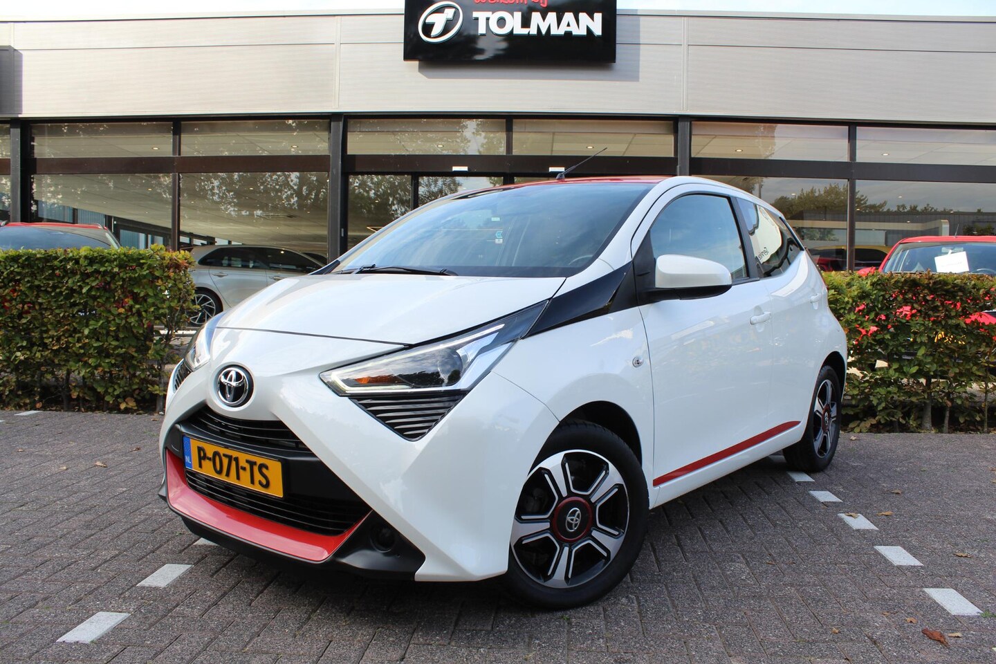 Toyota Aygo - 1.0 VVT-i x-play | Rijklaar | Apple/Android | Airco | DAB+ | LMV | PDC - AutoWereld.nl