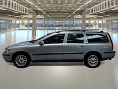 Volvo V70 - 2.4 Comfort Line Garantie, rijklaar, trekhaak, carkit