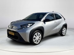 Toyota Aygo X - 1.0 VVT-i MT Play | Carplay | Parkeercamera | Airconditioning | Adaptive cruise control |