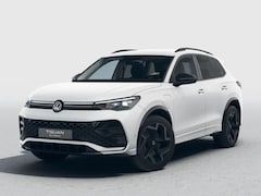 Volkswagen Tiguan - Edition 20 1.5 eHybrid 204 PK 6 versn. DSG · Achteruitrijcamera · Draadloze telefoonlader
