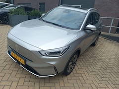 MG MG ZS EV - Long Range Luxury 70 kWh | Stoel + Stuurverwarming | 360 camera | Panorama dak | Carplay