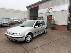 Volkswagen Golf - 1.9 TDI Airco, trekhaak
