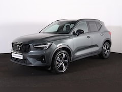 Volvo XC40 - B3 Plus Dark - IntelliSafe Assist & Surround - 360º Camera - Harman/Kardon audio - Verwarm