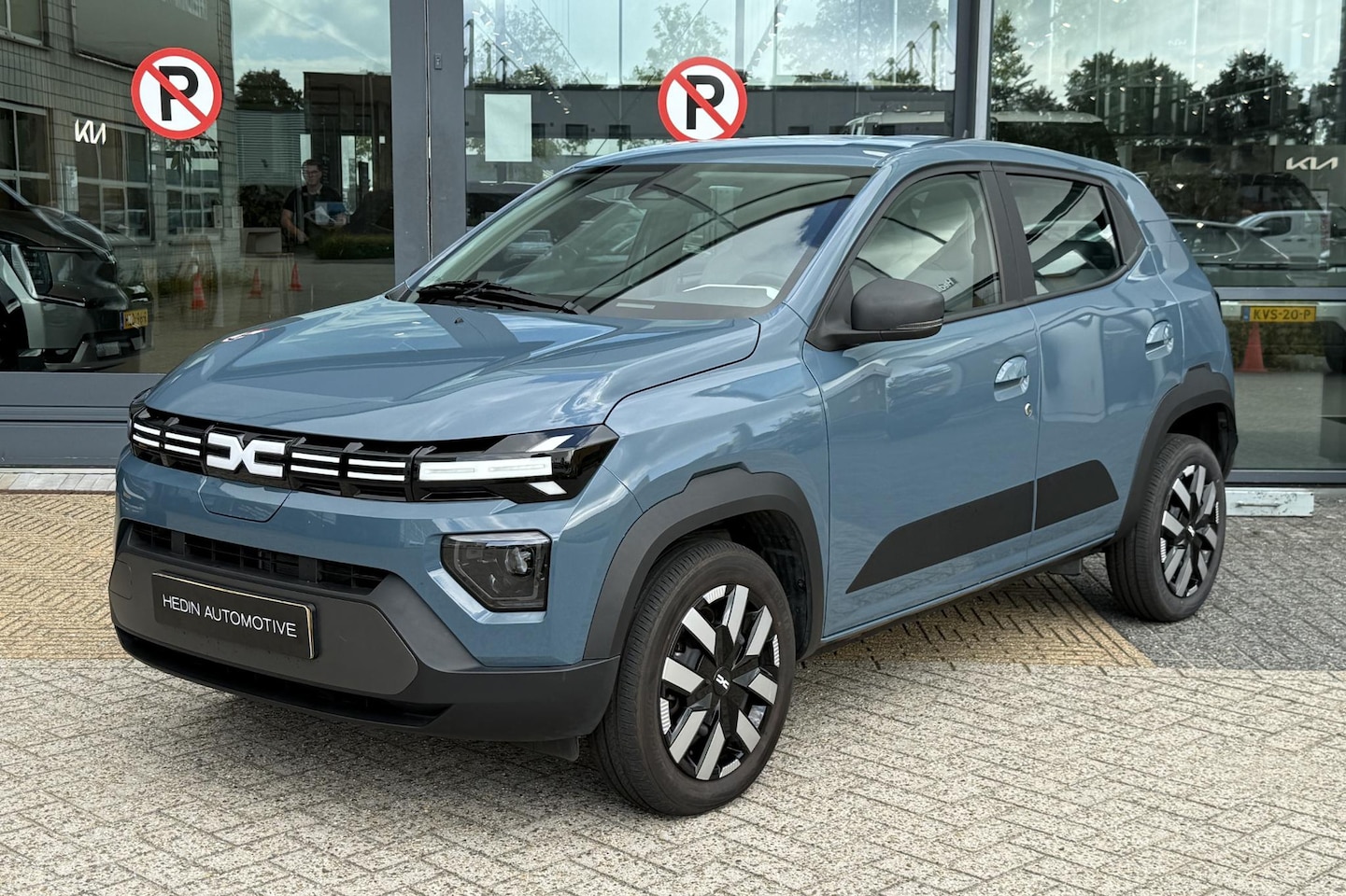 Dacia Spring - Expression 65 26.8 kWh | Airco | Cruise Control | Parkeersensoren Achter | Elektrische Ram - AutoWereld.nl