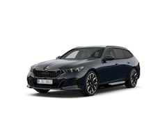 BMW i5 Touring - eDrive40 M Sport Pro Edition 84 kWh | M Sportpakket Pro | Innovation Pack | Travel Pack |