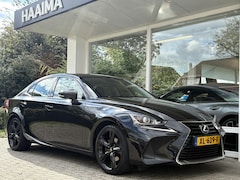 Lexus IS - 300h Hybrid Sport Edition | Dealeronderhouden | Achteruitrijcamera | Stoelverwarming | Nav