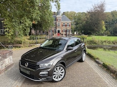 Volkswagen T-Roc - 1.5 TSI Style | 150PK DSG | Camera | CarPlay | Adaptive |