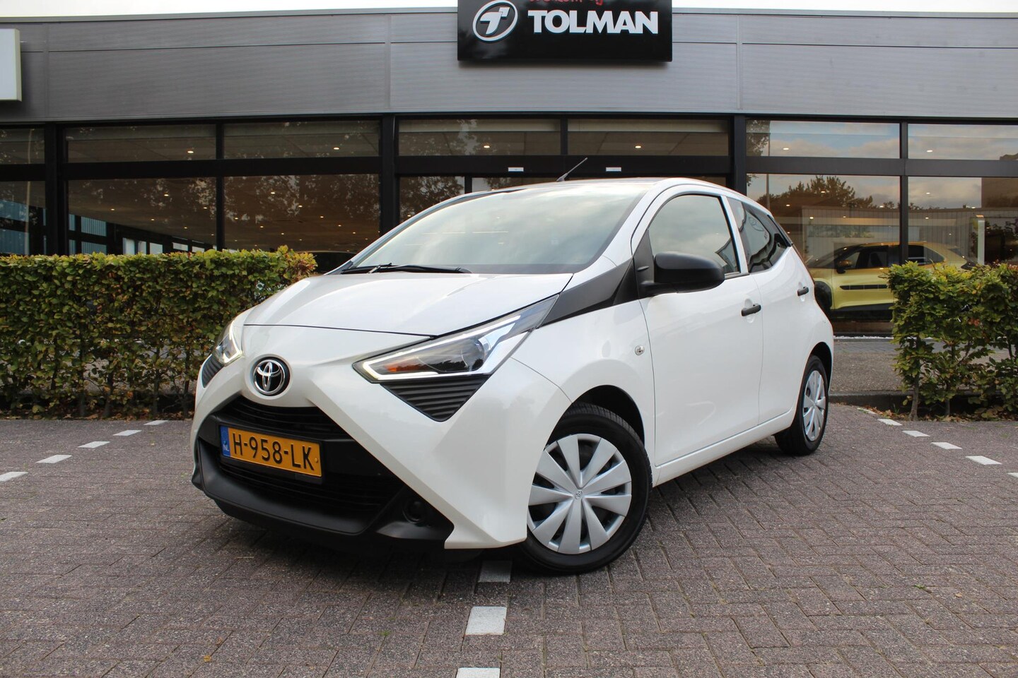 Toyota Aygo - 1.0 VVT-i x-fun | Rijklaar | Airco | Bluetooth | 5-drs - AutoWereld.nl