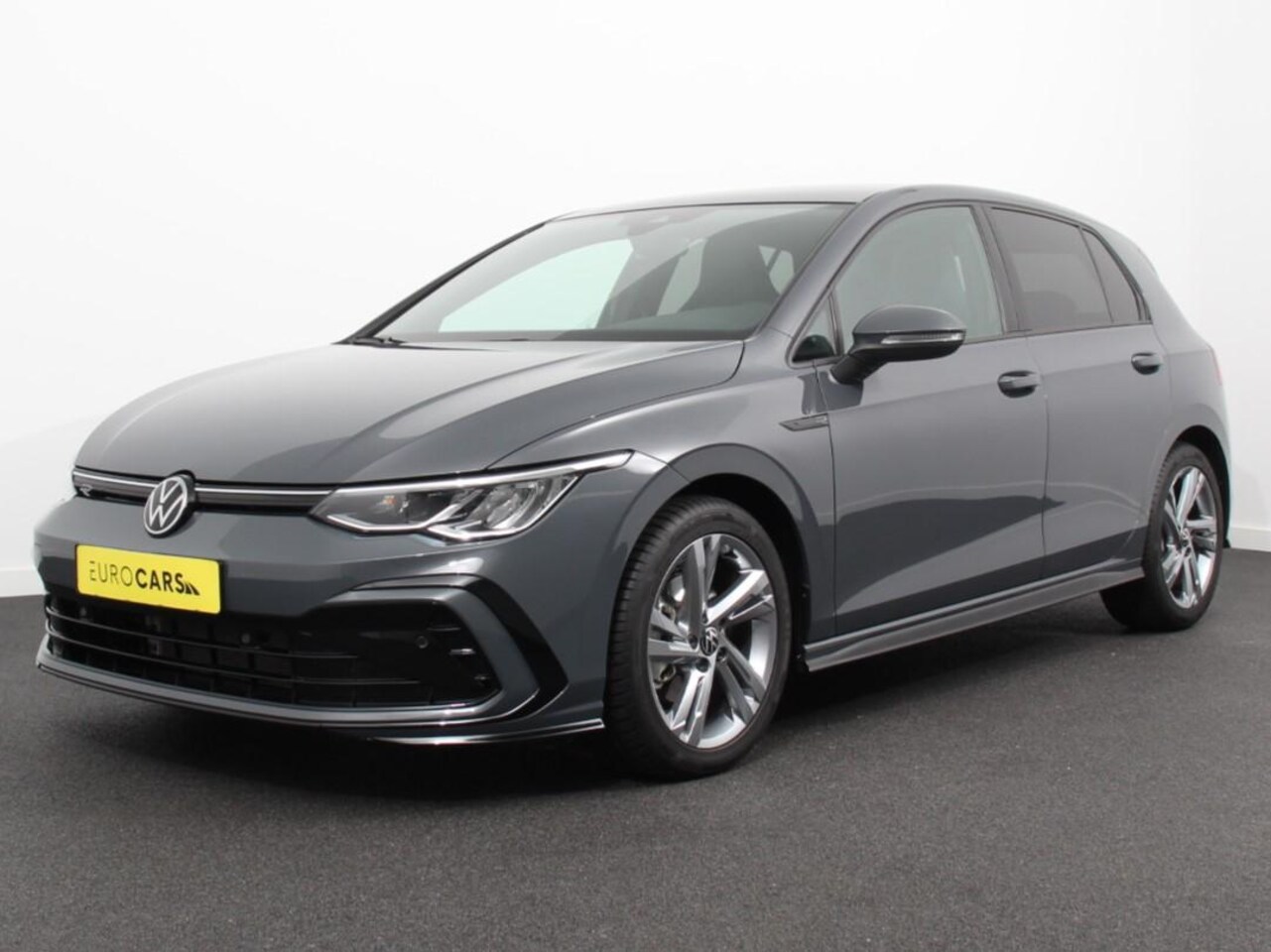 Volkswagen Golf - 1.5 eTSI 150pk DSG R-Line DEMO ! Panorama dak Navigatie Apple Carplay/Android Auto Climate - AutoWereld.nl