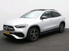 Mercedes-Benz GLA-Klasse - 250 e Business Solution AMG Limited / Panoramadak/ Rijassistentiepakket/ Sfeerverlichting/