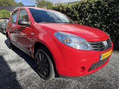 Dacia Sandero - 1.2 Ambiance | Trekhaak | Stuurbekrachtiging | Radio / CD | APK tot 03-02-2027