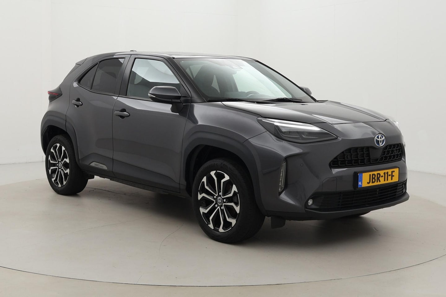 Toyota Yaris Cross - 1.5 Hybrid AWD Dynamic | Trekhaak | Dodehoek detectie | Stoel-/stuurverwarming | Matrix LE - AutoWereld.nl