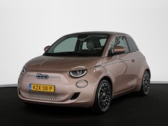 Fiat 500 - La Prima 42 kWh Pano Leder Stoelverwarming JBL Camera Apple CarPlay