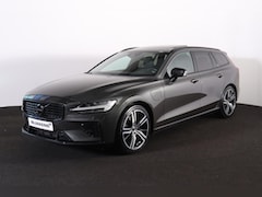 Volvo V60 - T6 Recharge AWD Plus Dark - LONG RANGE - Intellisafe Assist - Panoramisch schuif-/kantelda