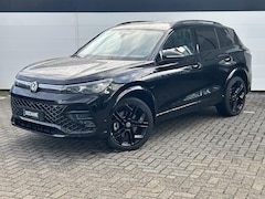 Volkswagen Tiguan - 1.5 eHybrid R-Line Business | Navigatie | Camera | Panoramadak | Premium Audio | Head-Up D