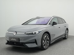 Volkswagen ID.7 Tourer - Pro 77 kWh 286 PK | Warmtepomp | Adaptieve Cruise Control | Stuur & Stoelverwarming | 360