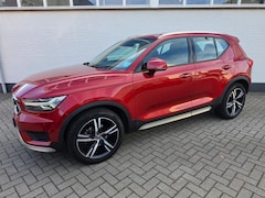 Volvo XC40 - 1.5 T3 Momentum Pro | Parkeersensoren | LED Koplampen | Lichtmetalen Velgen 19 inch | Crui