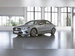 Mercedes-Benz A-klasse - 250 e | Achteruitrijcamera | Cruise control | Dodehoek assistent | Apple Carplay |