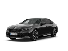 BMW 5-serie - 530e M Sportpakket Pro | Innovation Pack | Comfort Pack | Travel Pack | Glazen Panoramadak