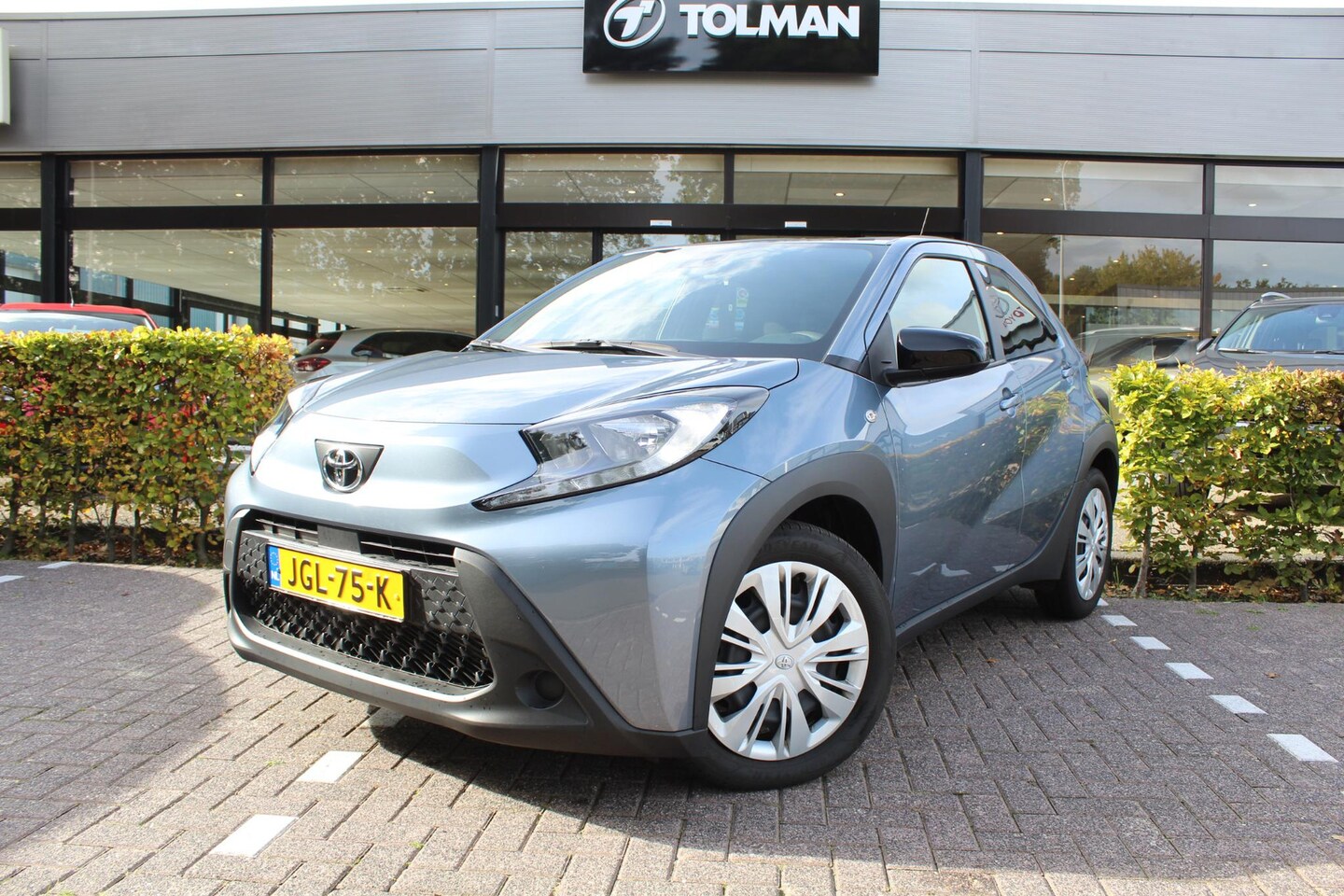 Toyota Aygo X - 1.0 VVT-i MT Play | Rijklaar | Apple/Android | Camera | Adap. Cruise | DAB+ | Bluetooth | - AutoWereld.nl
