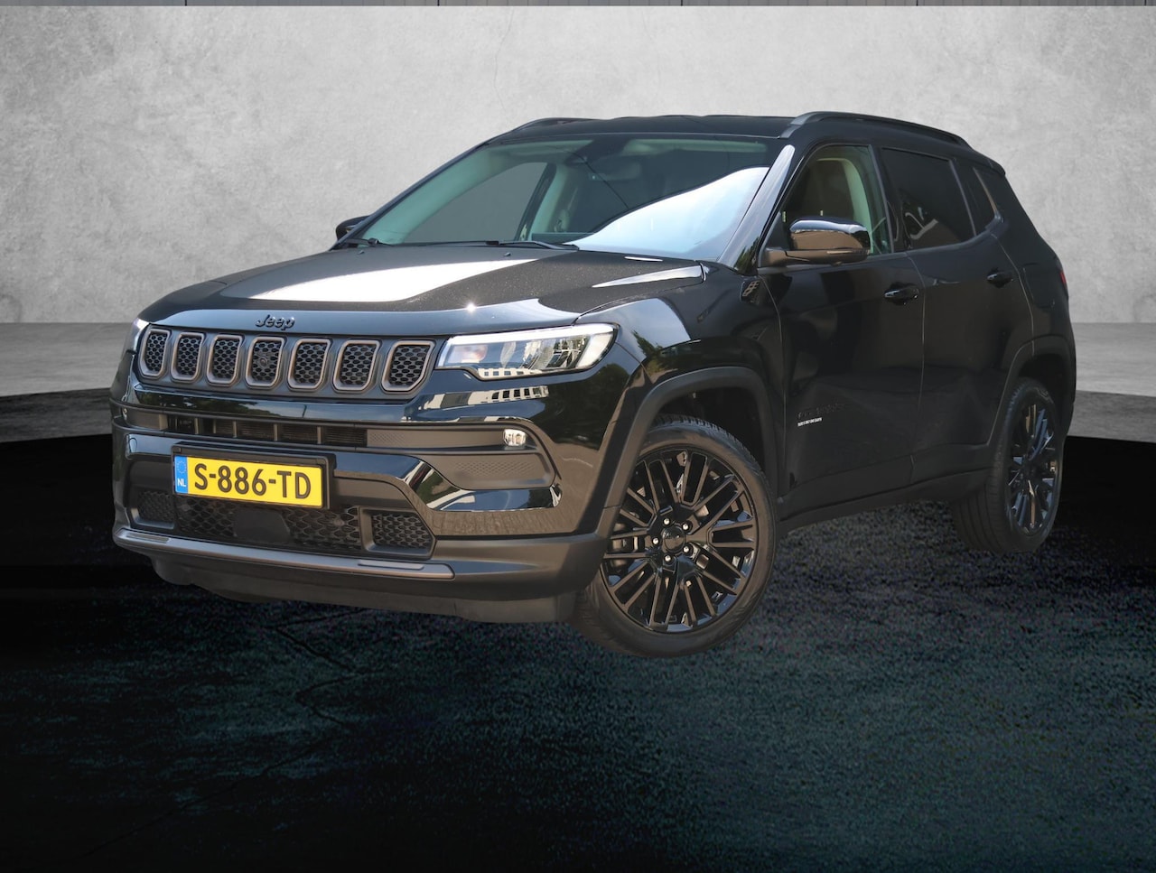 Jeep Compass - 240pk Plug-in Hybrid Upland | Rondomzicht camera | Navigatie | Stoelverwarming | 19'' LM v - AutoWereld.nl