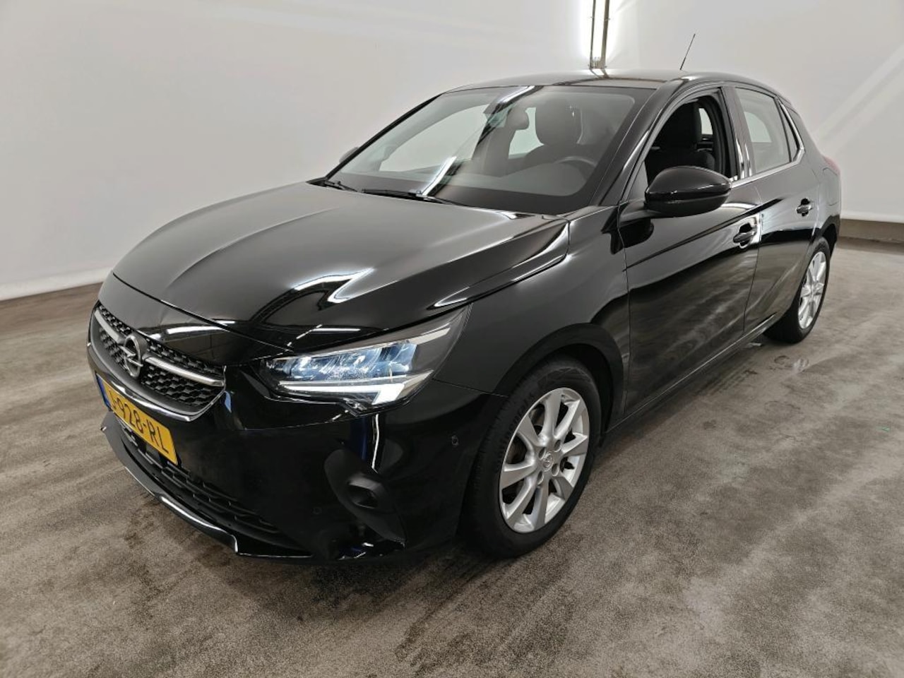 Opel Corsa - 1.2 Elegance 1e Eigenaar | Dealer Onderh | BTW | Camera | NL-Auto | Carplay | DAB | Cruise - AutoWereld.nl