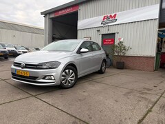 Volkswagen Polo - 1.0 TSI Comfortline Business Airco, Cruise, CarPlay