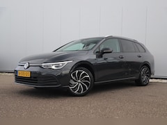 Volkswagen Golf Variant - 1.0 TSI Life Business 17 inch LMV ErgoComfort Stoelen Navigatie Achteruitrijcamera Carplay