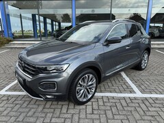 Volkswagen T-Roc - 1.5 TSI Sport |DSG |LED |Navi |App-Conn. |Trekhaak |Camera |Cruise C. |LMV18" |Mooi