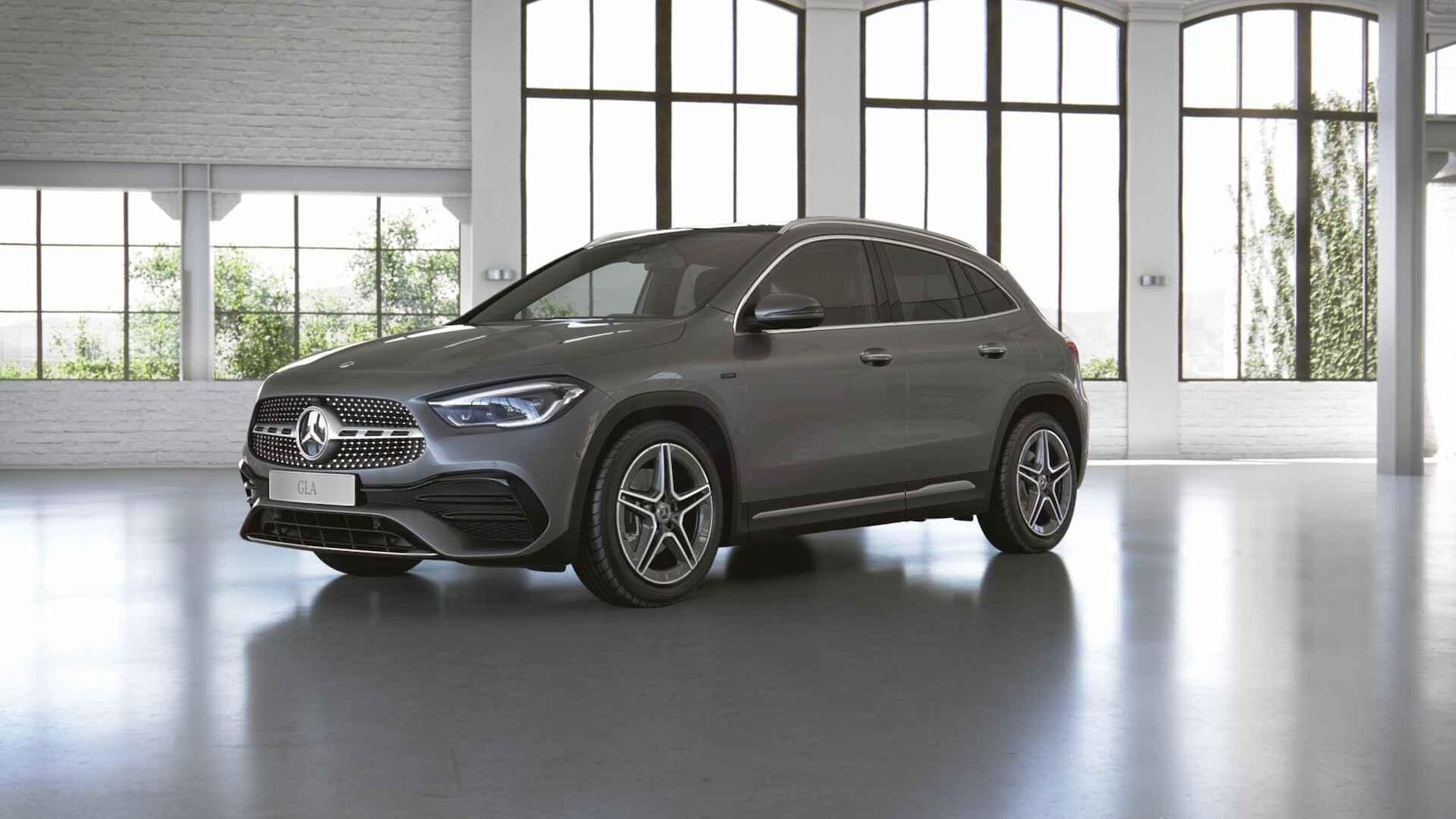 Mercedes-Benz GLA-Klasse - 250 e Business Solution AMG Limited | Panoramadak | Trekhaak | Multibeam | Memory | Rijass - AutoWereld.nl