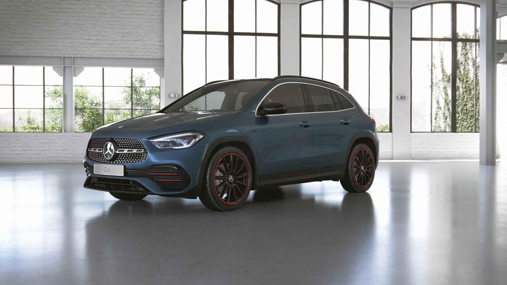 Mercedes-Benz GLA-Klasse - 250 e AMG Line | Trekhaak | Panoramadak | Burmester | Head Up | 360 graden camera | Carbon - AutoWereld.nl