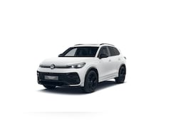 Volkswagen Tiguan - 1.5 eHybrid R-Line Edition | 204 PK | #AD | Navigatie | Trekhaak inklapbaar | Panoramaschu